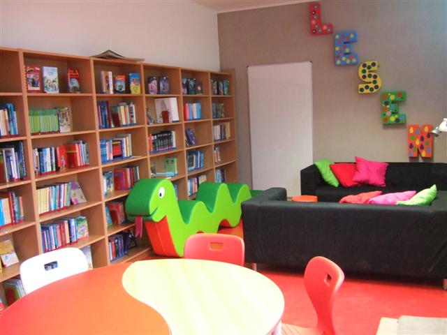 Schule von a z